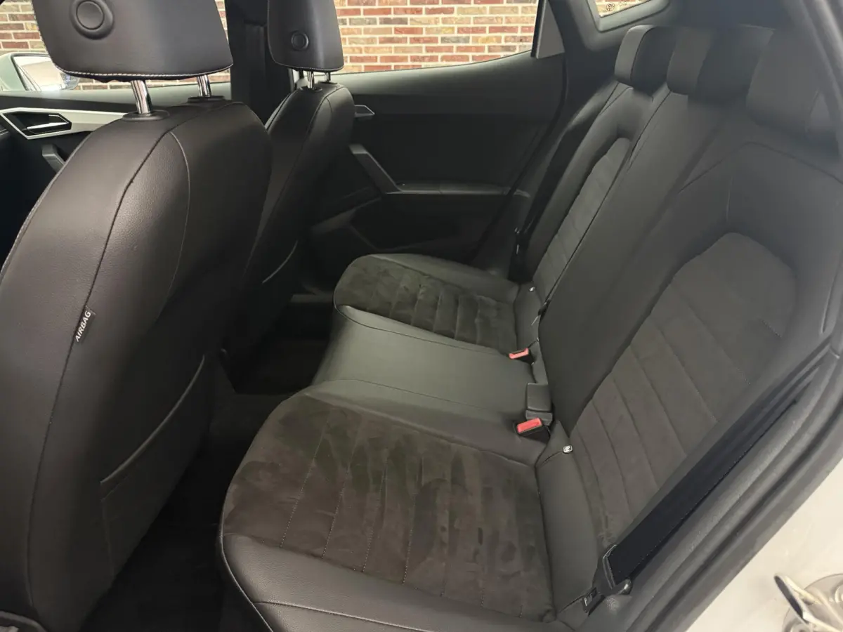 1.0 TSI FR Achteruitrijcamera | Cruise | Full Link | Draadloos opladen