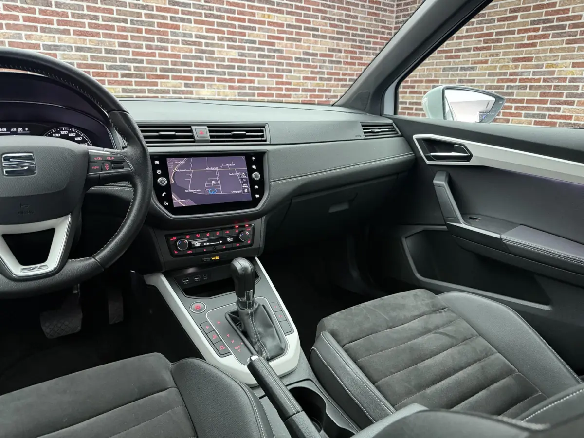 1.0 TSI FR Achteruitrijcamera | Cruise | Full Link | Draadloos opladen