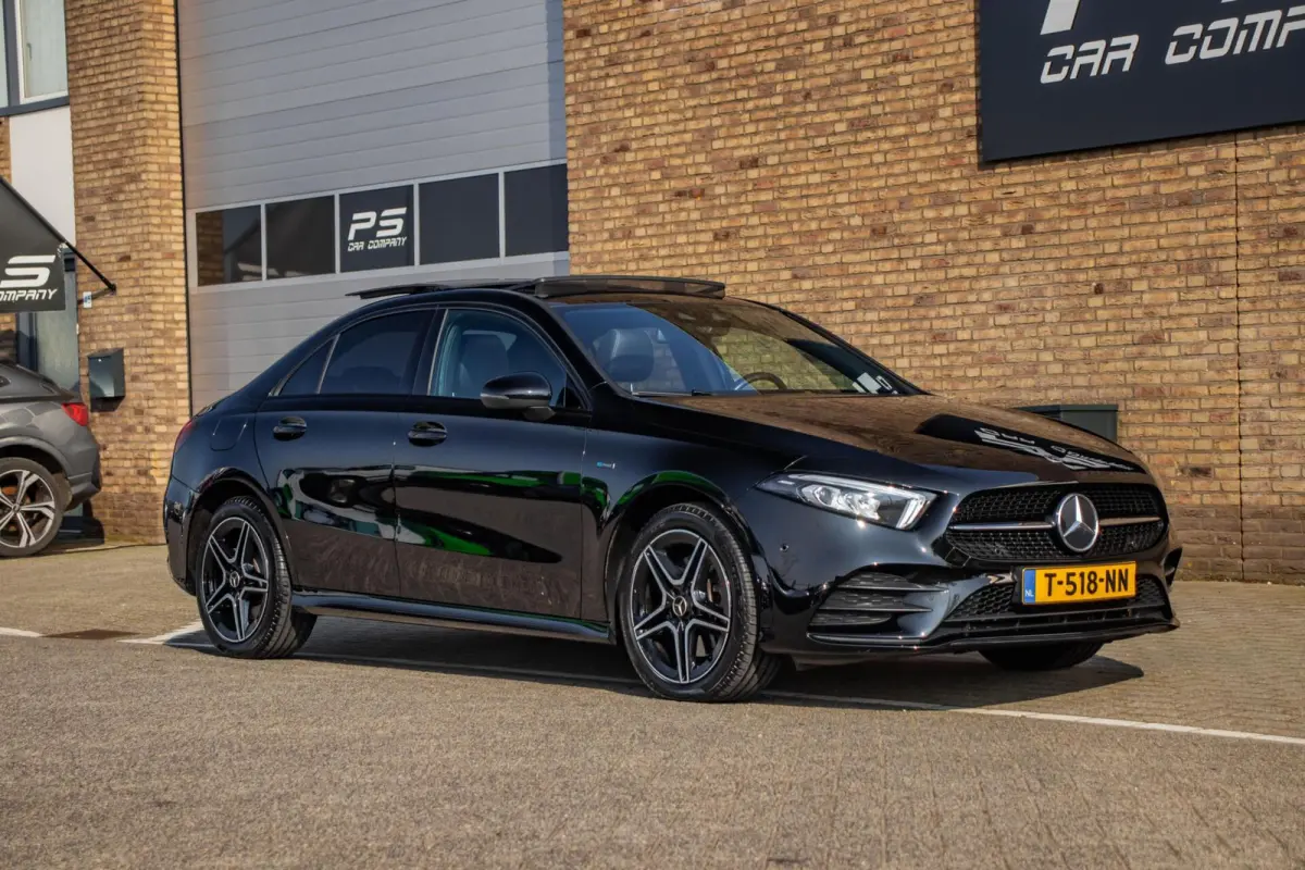 250e AMG-Line, Pano, Burmester, Half Leder