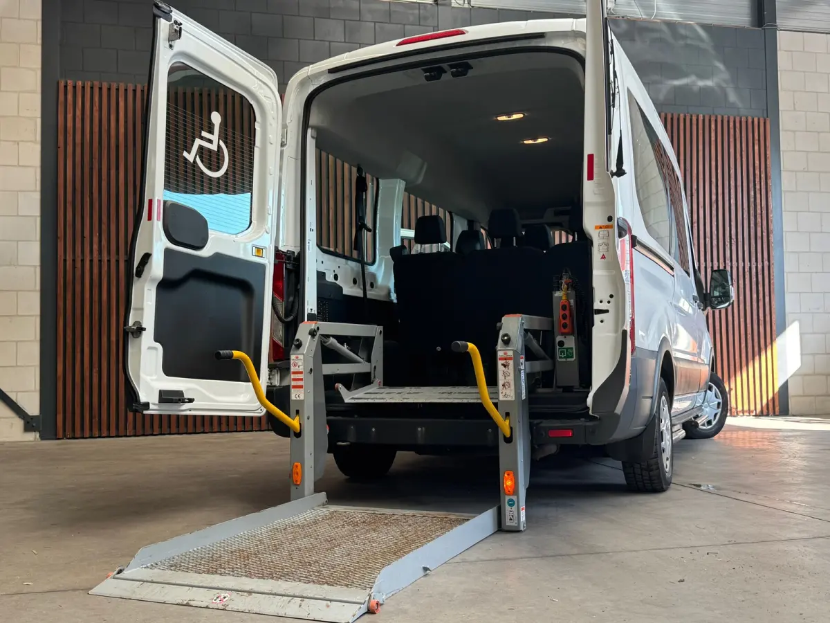310 2.0 TDCI ROLSTOEL met Lift 9+1 NAVI-PDC-CRUISE-AIRCO