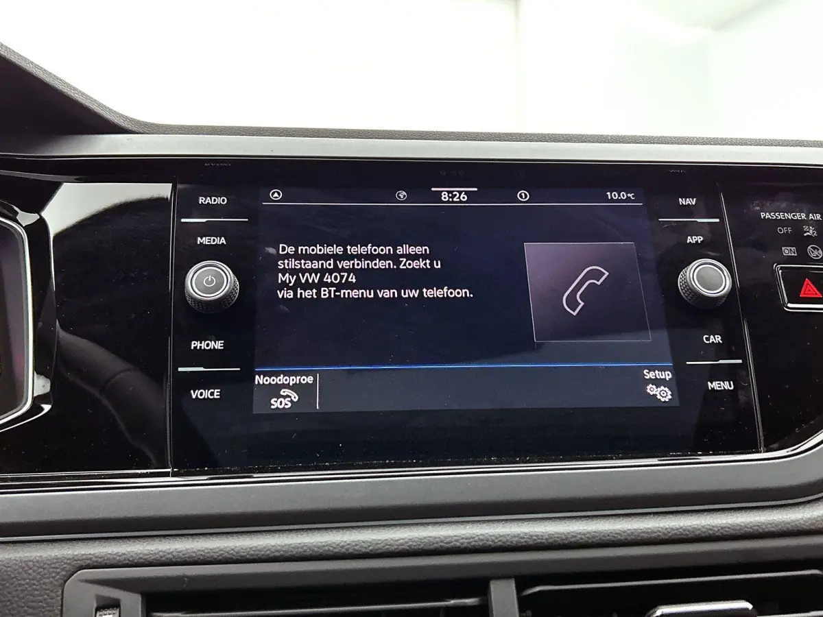 1.0 TSI R-Line Edition 95 PK Origineel Nederlands | 1e Eigenaar | Panoramadak | LED Matrix | Achteruitrijcamera | Stoelverwarming | Navigatie | Climatronic