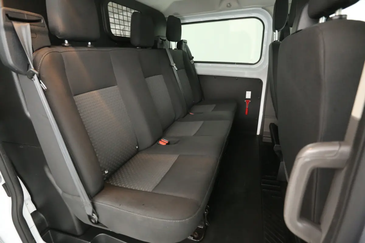 2.0 TDCI L2H1 | DC | 6 Zits| 2800kg Trekgew. | Airco | Cruise | Parkeersensoren