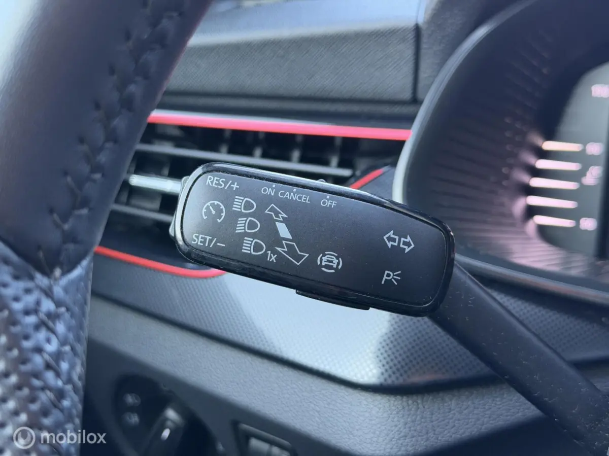 1.0 TSI Sport Business Clima | Cruise | Virtual