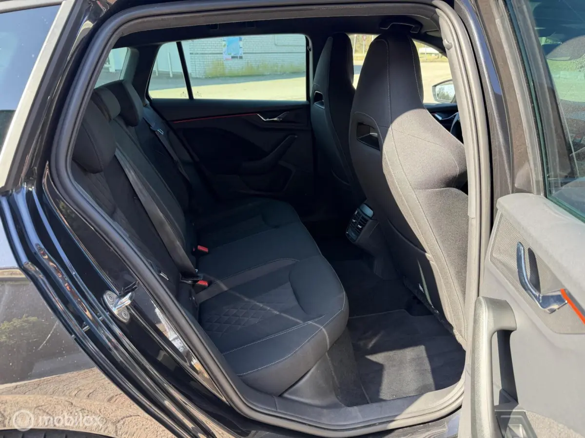 1.0 TSI Sport Business Clima | Cruise | Virtual
