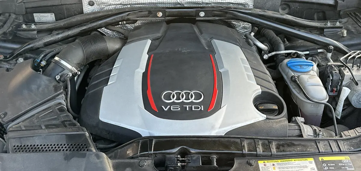 3.0 TDI SQ5 quattro Pro Line | Zeer Nette Staat! | Dealeronderhouden | Standkachel | PANO | Achteruitrijcamera | 2026 Grote Beurt Gehad | 10 jaar in bezit geweest |