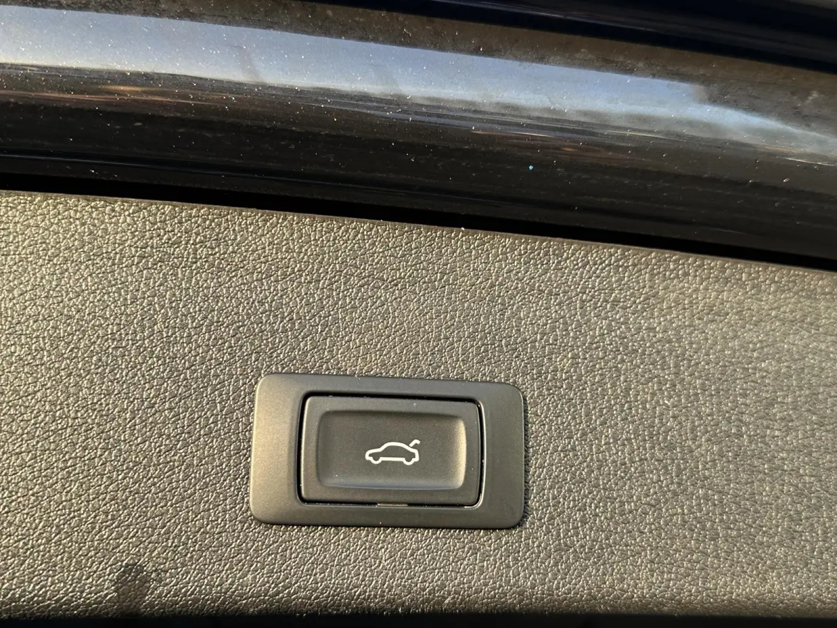 3.0 TDI SQ5 quattro Pro Line | Zeer Nette Staat! | Dealeronderhouden | Standkachel | PANO | Achteruitrijcamera | 2026 Grote Beurt Gehad | 10 jaar in bezit geweest |