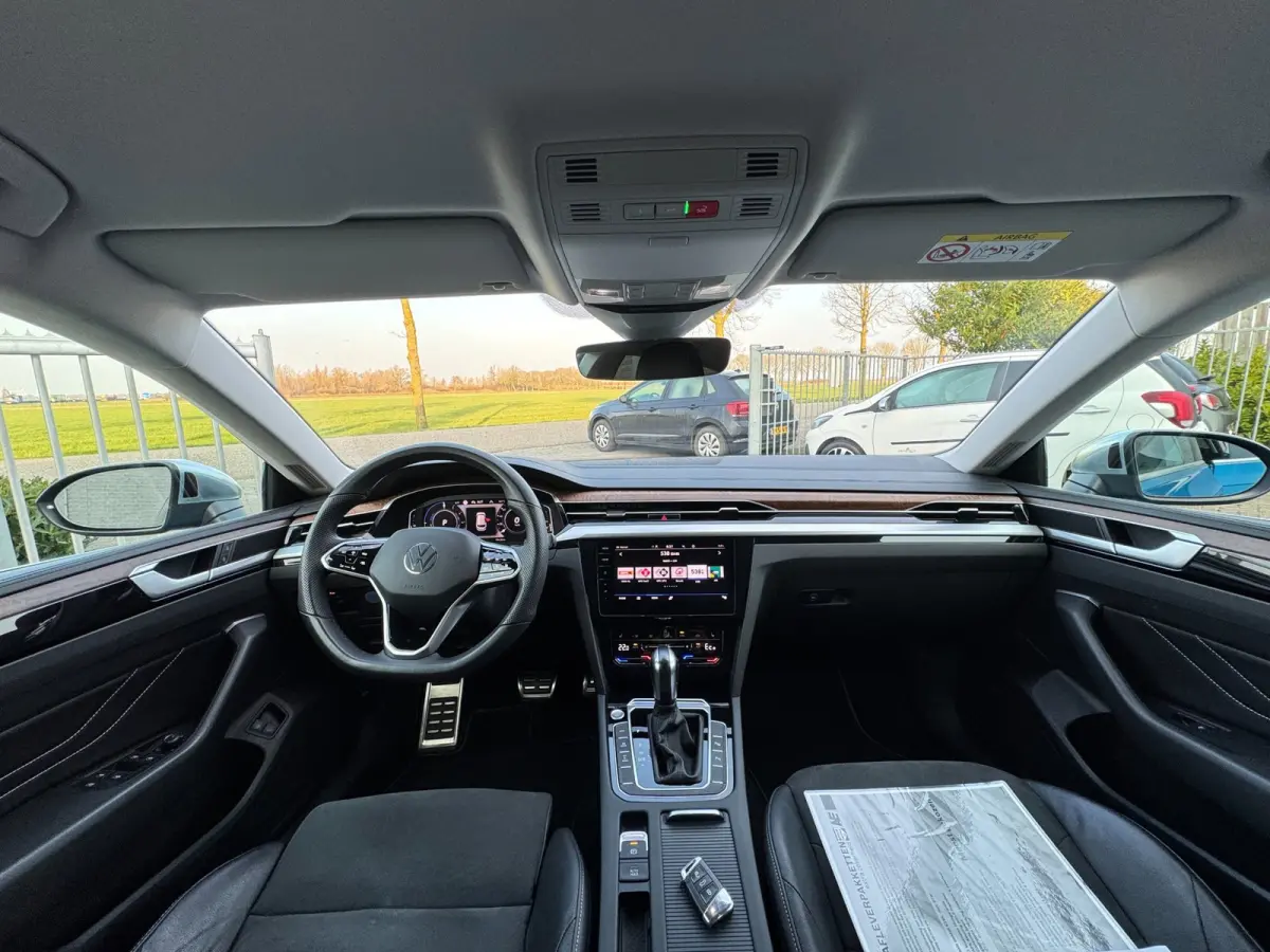 1.4 TSI eHybrid Elegance SOH 92,8 %/ STANDK./ ERGOSTOELEN / CAMERA / TREKHAAK / 19INCH / ACC / STOELVERW. / NAVI