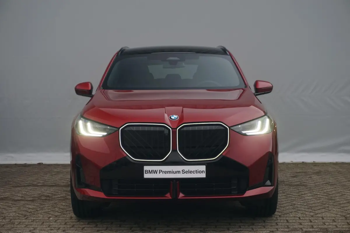 xDrive30e M Sportpakket Pro | Professional Pack | Comfort Pack | Premium Pack | Panoramadak | Trekhaak