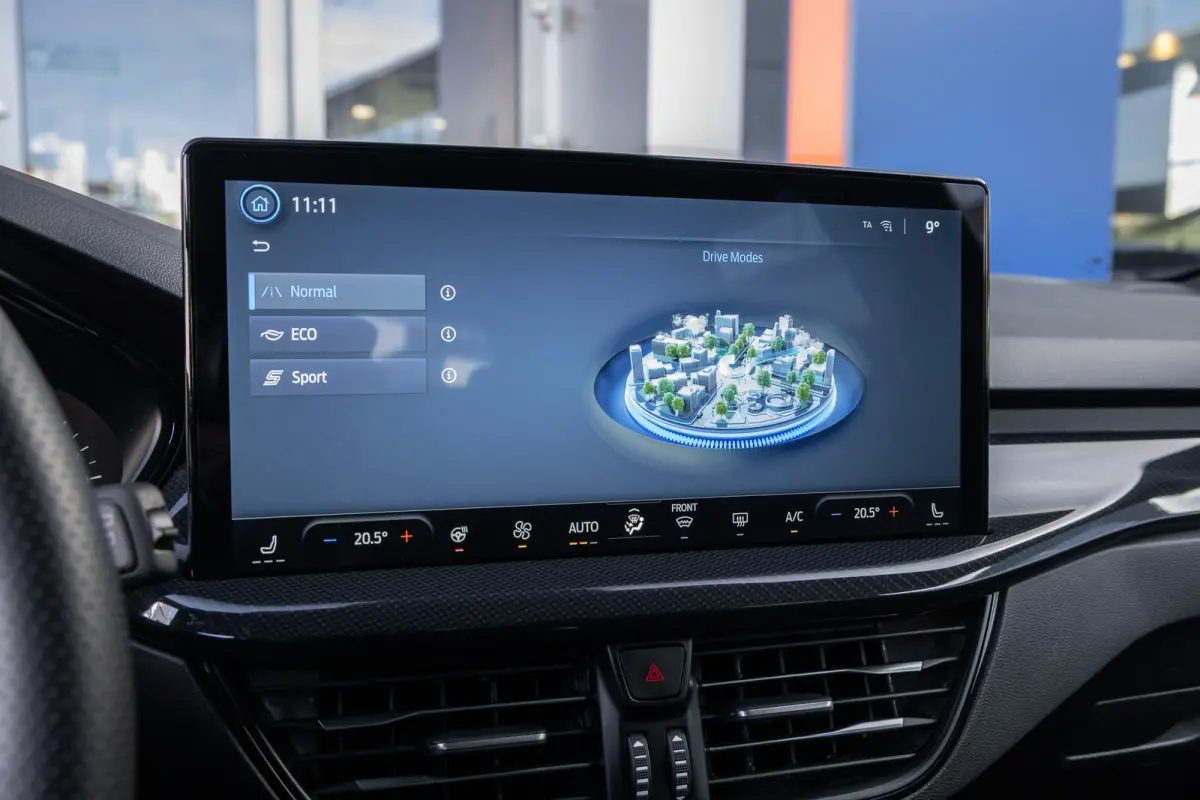 1.0 EcoBoost Hybrid ST Line | 155pk! | Stoel/stuur/voorruit verwarming | Apple Carplay/Android Auto | Navi | Cruise control | Apple Carplay/Android Auto|telefoonintegratie premium | Cruise c