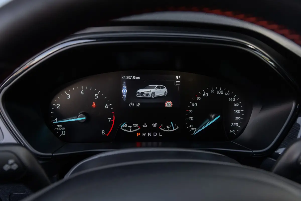 1.0 EcoBoost Hybrid ST Line | 155pk! | Stoel/stuur/voorruit verwarming | Apple Carplay/Android Auto | Navi | Cruise control | Apple Carplay/Android Auto|telefoonintegratie premium | Cruise c