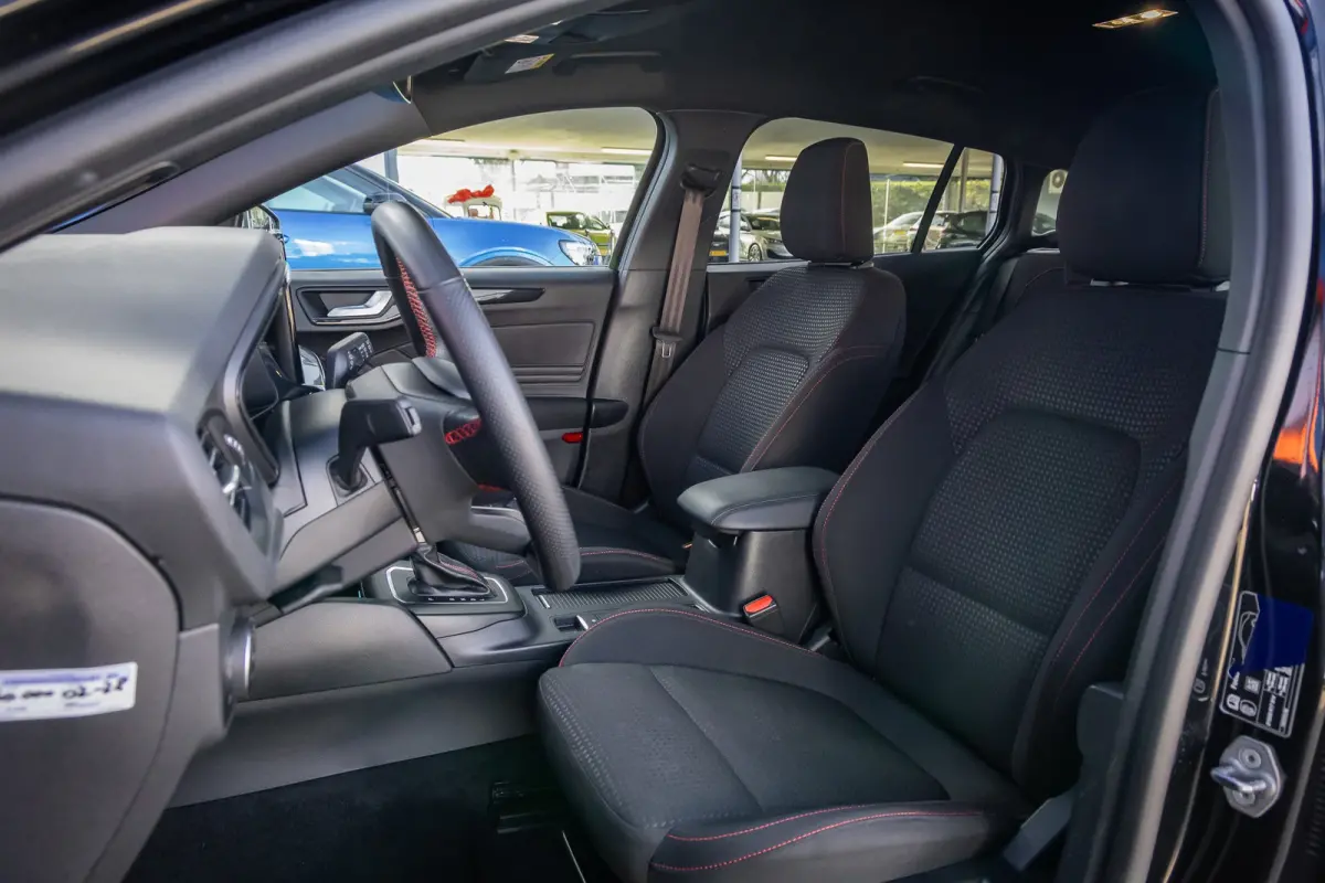 1.0 EcoBoost Hybrid ST Line | 155pk! | Stoel/stuur/voorruit verwarming | Apple Carplay/Android Auto | Navi | Cruise control | Apple Carplay/Android Auto|telefoonintegratie premium | Cruise c