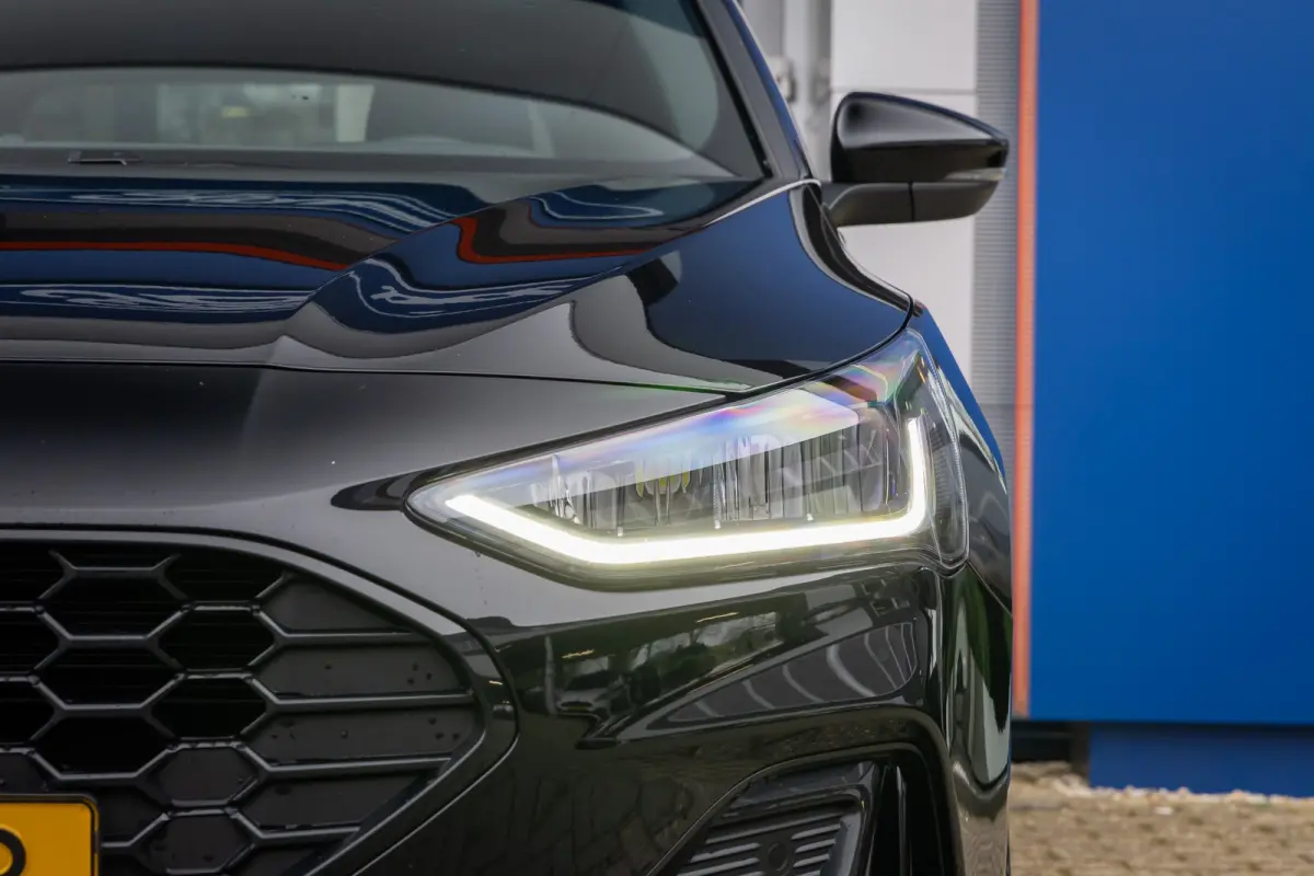 1.0 EcoBoost Hybrid ST Line | 155pk! | Stoel/stuur/voorruit verwarming | Apple Carplay/Android Auto | Navi | Cruise control | Apple Carplay/Android Auto|telefoonintegratie premium | Cruise c