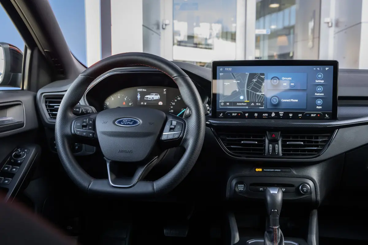 1.0 EcoBoost Hybrid ST Line | 155pk! | Stoel/stuur/voorruit verwarming | Apple Carplay/Android Auto | Navi | Cruise control | Apple Carplay/Android Auto|telefoonintegratie premium | Cruise c