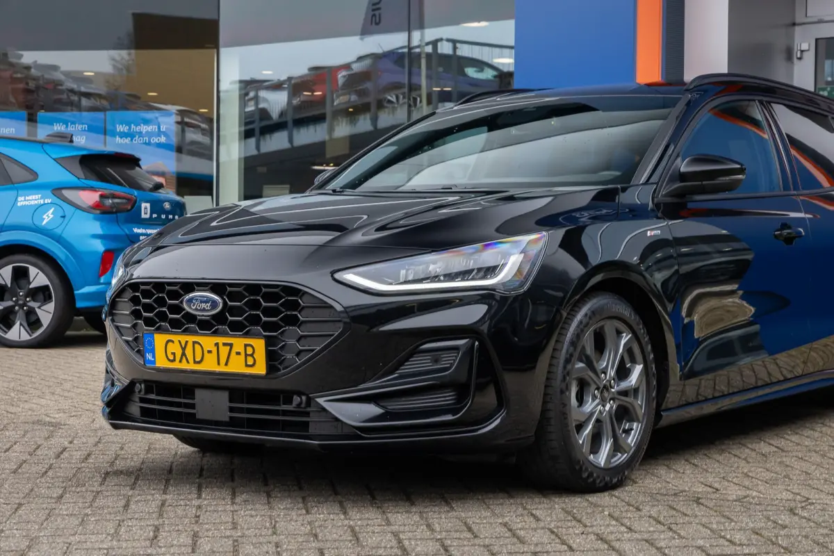 1.0 EcoBoost Hybrid ST Line | 155pk! | Stoel/stuur/voorruit verwarming | Apple Carplay/Android Auto | Navi | Cruise control | Apple Carplay/Android Auto|telefoonintegratie premium | Cruise c