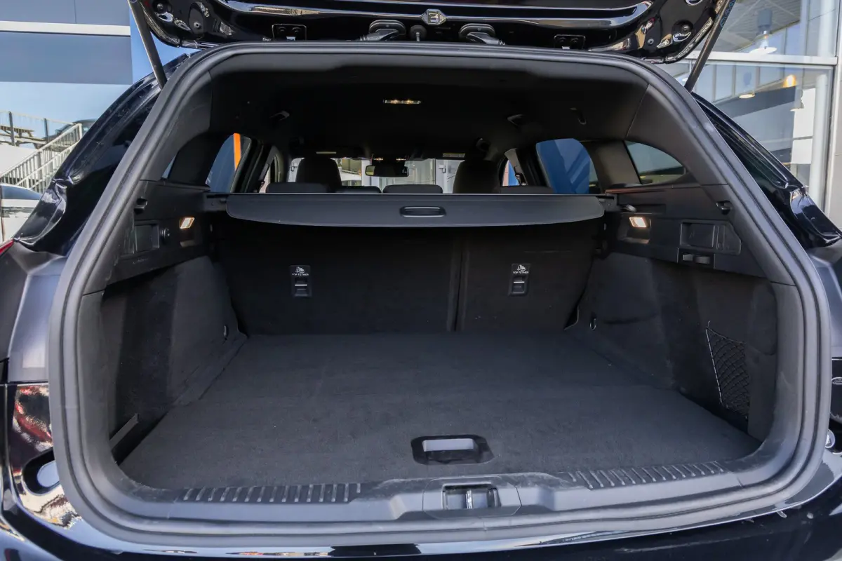 1.0 EcoBoost Hybrid ST Line | 155pk! | Stoel/stuur/voorruit verwarming | Apple Carplay/Android Auto | Navi | Cruise control | Apple Carplay/Android Auto|telefoonintegratie premium | Cruise c
