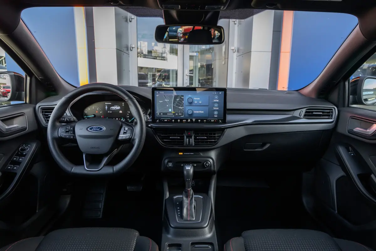 1.0 EcoBoost Hybrid ST Line | 155pk! | Stoel/stuur/voorruit verwarming | Apple Carplay/Android Auto | Navi | Cruise control | Apple Carplay/Android Auto|telefoonintegratie premium | Cruise c
