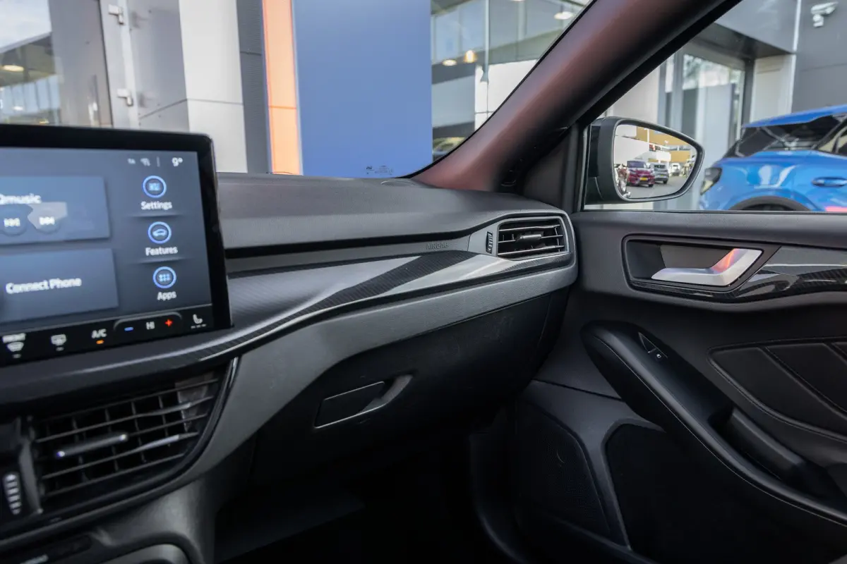 1.0 EcoBoost Hybrid ST Line | 155pk! | Stoel/stuur/voorruit verwarming | Apple Carplay/Android Auto | Navi | Cruise control | Apple Carplay/Android Auto|telefoonintegratie premium | Cruise c