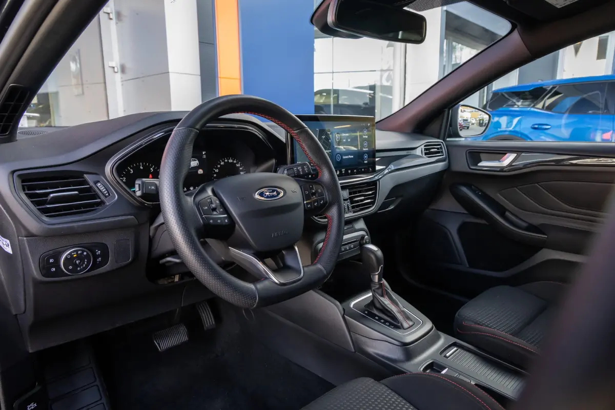 1.0 EcoBoost Hybrid ST Line | 155pk! | Stoel/stuur/voorruit verwarming | Apple Carplay/Android Auto | Navi | Cruise control | Apple Carplay/Android Auto|telefoonintegratie premium | Cruise c