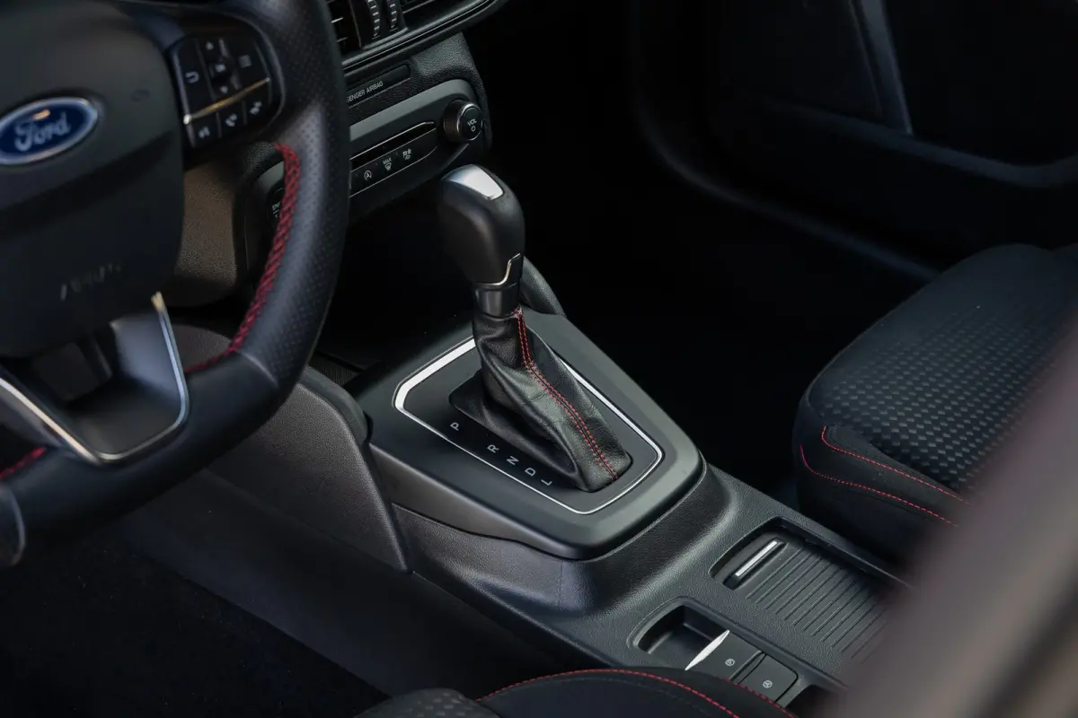 1.0 EcoBoost Hybrid ST Line | 155pk! | Stoel/stuur/voorruit verwarming | Apple Carplay/Android Auto | Navi | Cruise control | Apple Carplay/Android Auto|telefoonintegratie premium | Cruise c