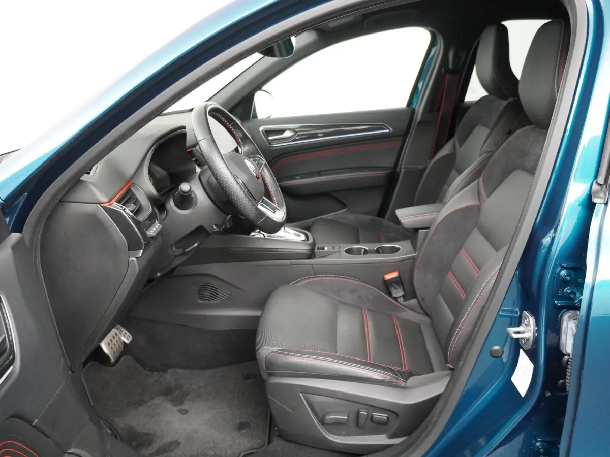 E-TECH Hybrid 145 R.S. Line | Lederen Bekl. | Stoel- & Stuurverw. | Trekhaak |