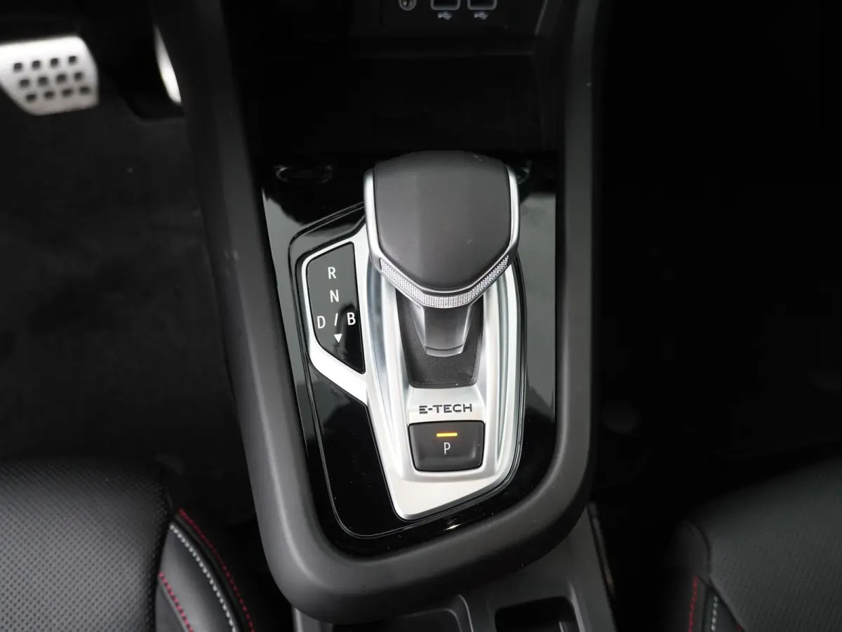 E-TECH Hybrid 145 R.S. Line | Lederen Bekl. | Stoel- & Stuurverw. | Trekhaak |