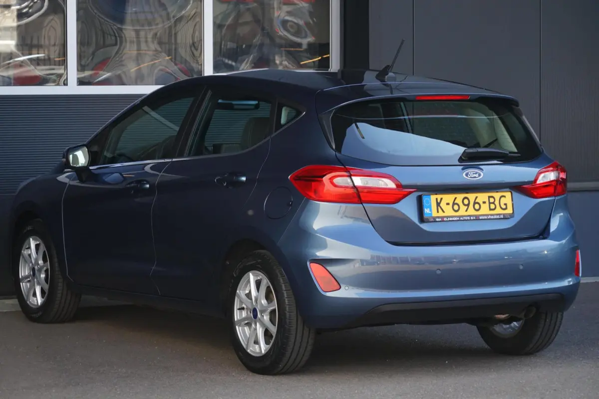 1.0 EcoBoost Titanium, NL, clima, PDC, cruise