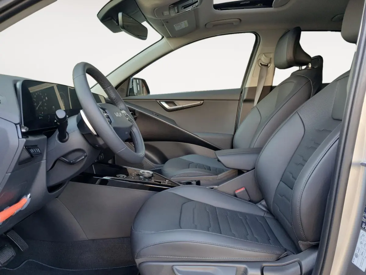 1.6 GDi Hybrid DynamicPlusLine | Voorraadauto! | Stoel en stuurverwarming | Schuifdak | Parkeersensoren voor en achter | NU MET €3.000 inruilpremie en €1000 voorraadvoordeel!