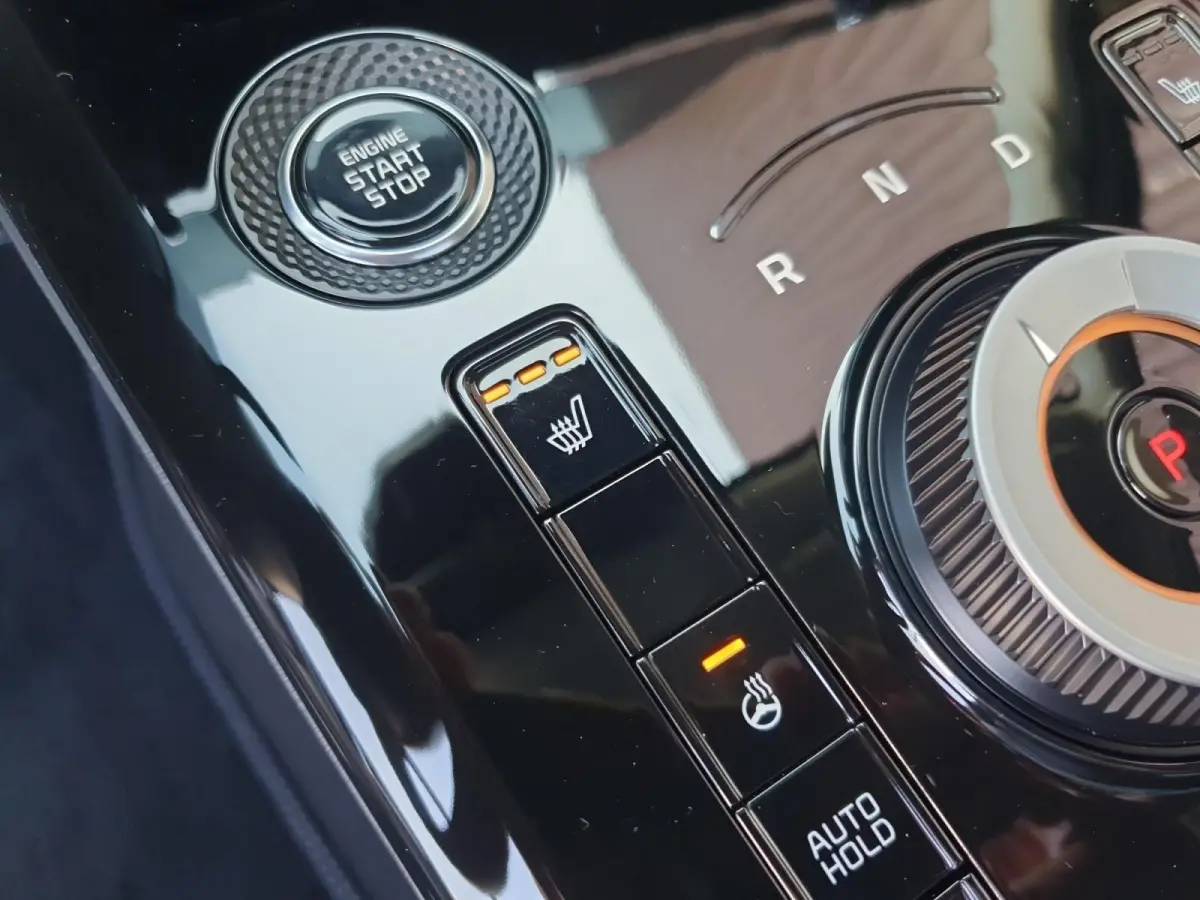 1.6 GDi Hybrid DynamicPlusLine | Voorraadauto! | Stoel en stuurverwarming | Schuifdak | Parkeersensoren voor en achter | NU MET €3.000 inruilpremie en €1000 voorraadvoordeel!
