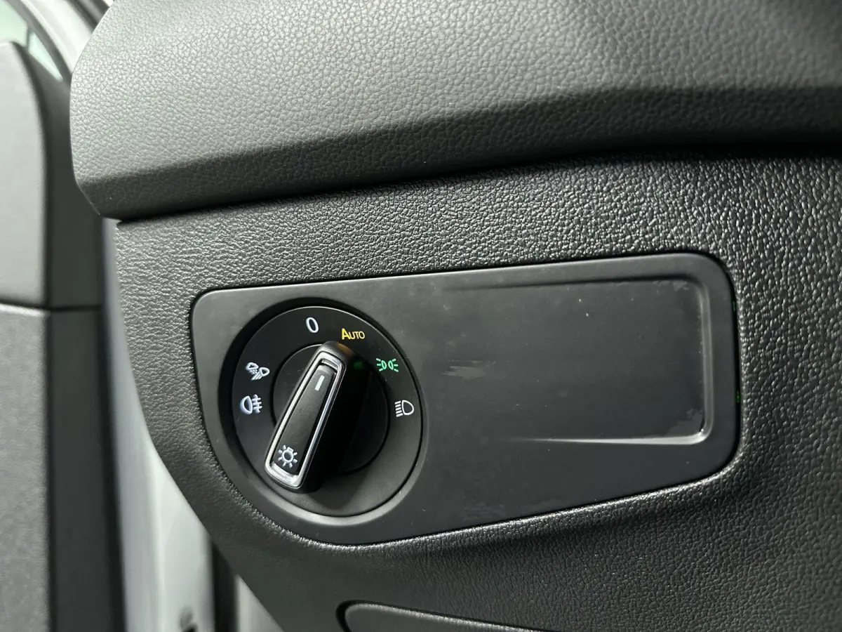 1.5 TSI R-Line Business+ Automaat | Trekhaak | IQ Light
