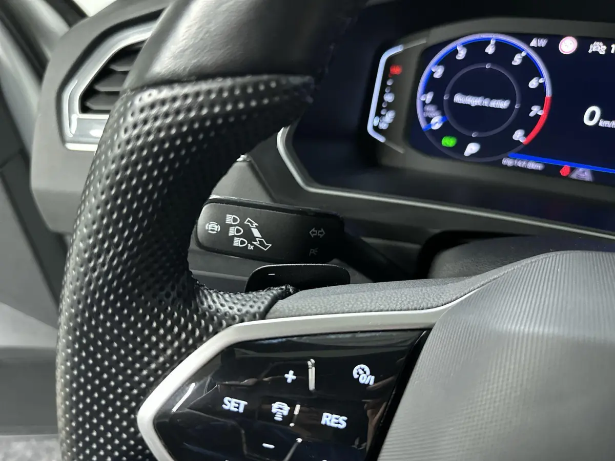 1.5 TSI R-Line Business+ Automaat | Trekhaak | IQ Light