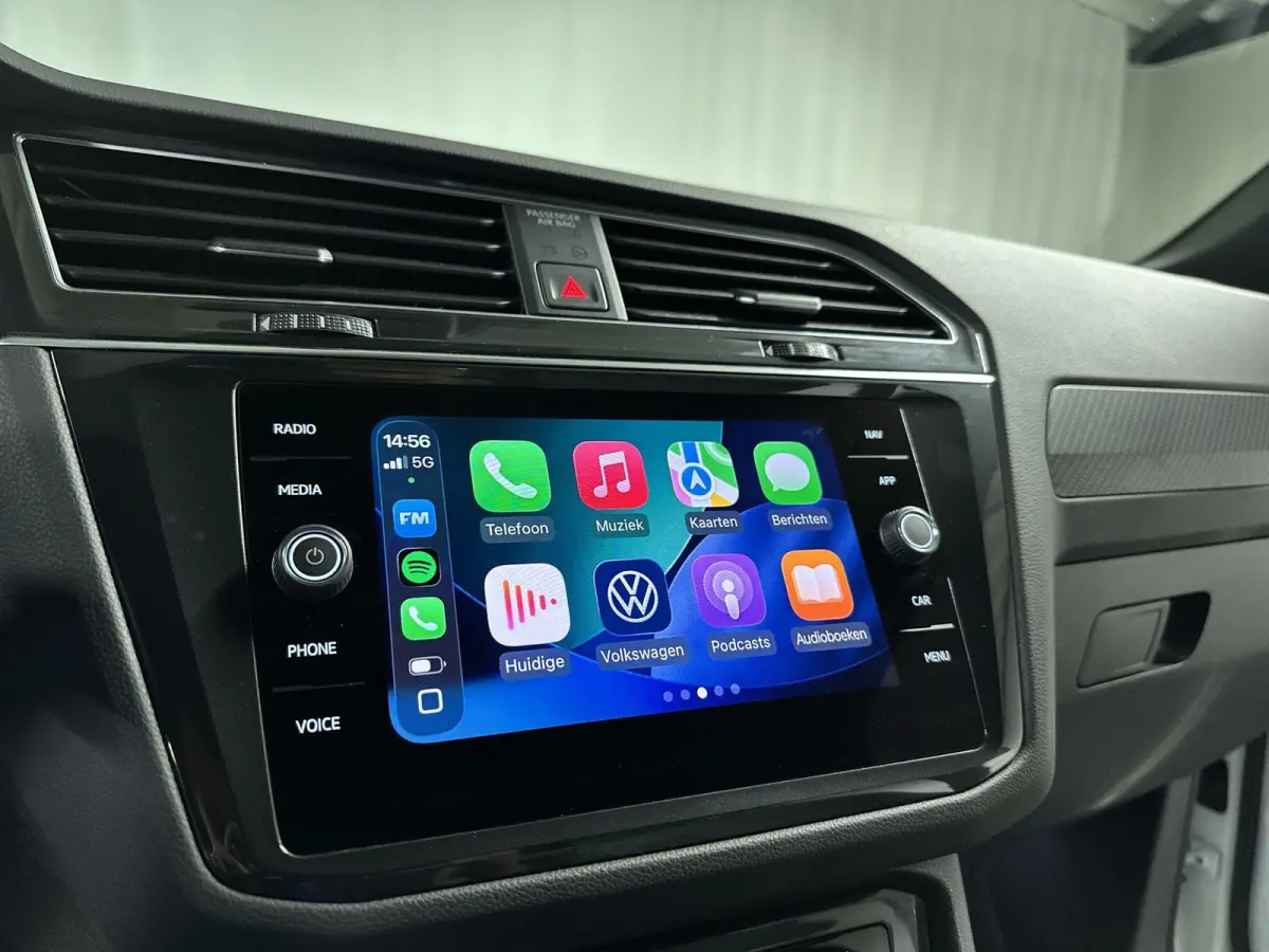 1.5 TSI R-Line Business+ Automaat | Trekhaak | IQ Light