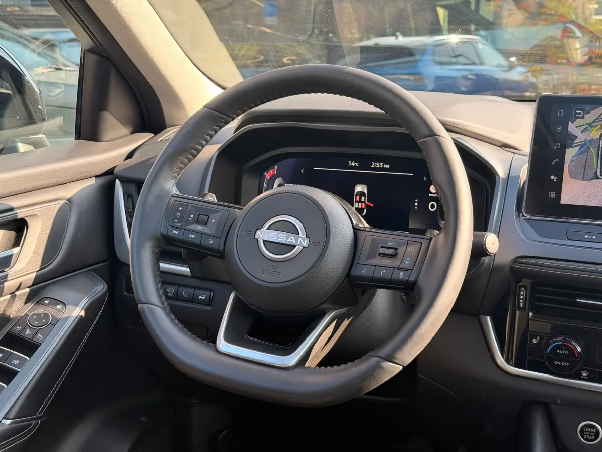 1.3 MHEV Xtronic Premium l H.U.D l 360 l Pano l Parelmoer lak