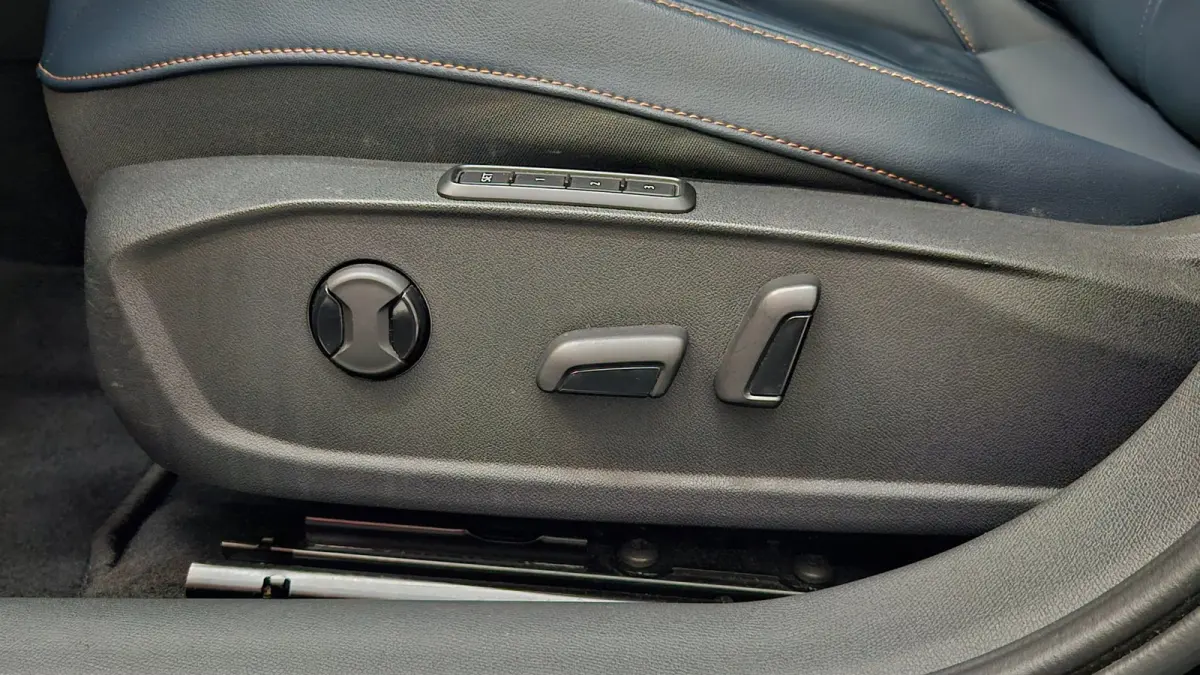 1.4 e-Hybrid VZ Perf.| 245 PK | Pano| 360°| Matrix | Keyless | Memory | Leder | 12” Navi