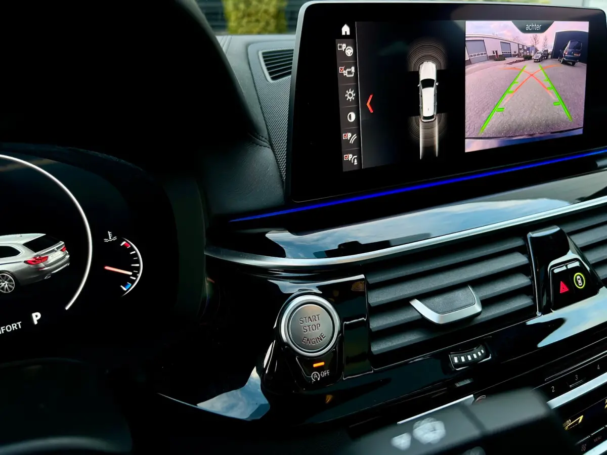 530i xDrive High Executive , Pano,