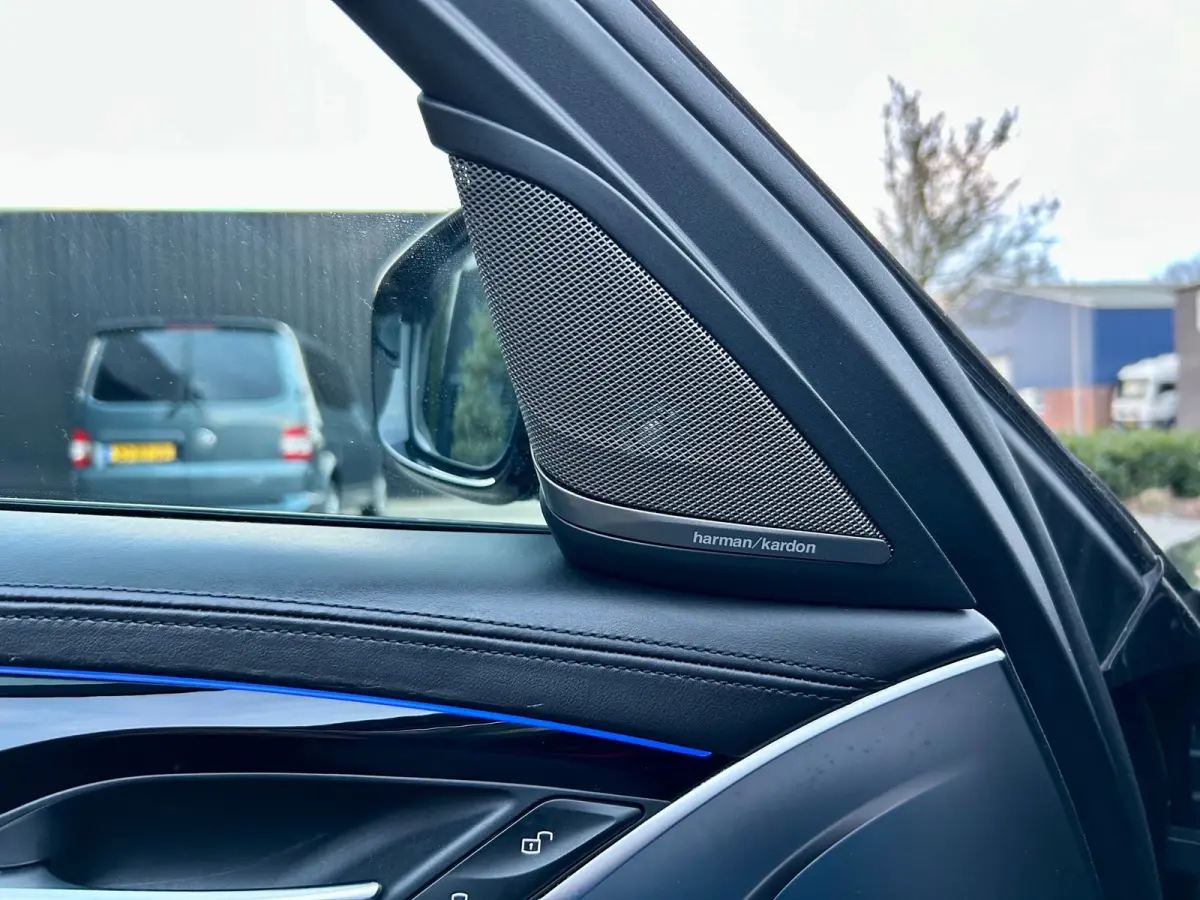 530i xDrive High Executive , Pano,