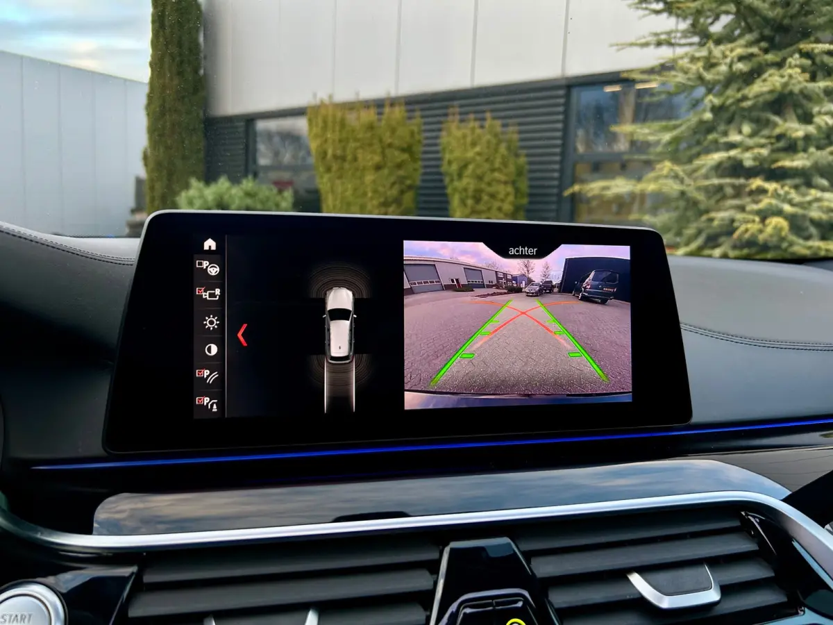530i xDrive High Executive , Pano,