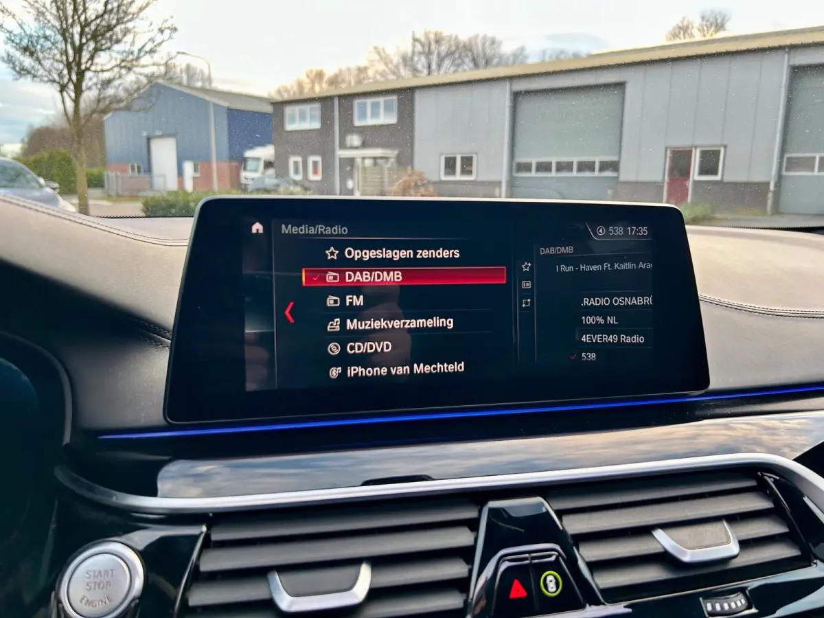 530i xDrive High Executive , Pano,