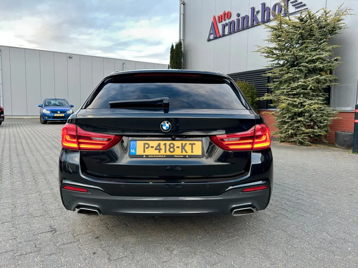 530i xDrive High Executive , Pano,
