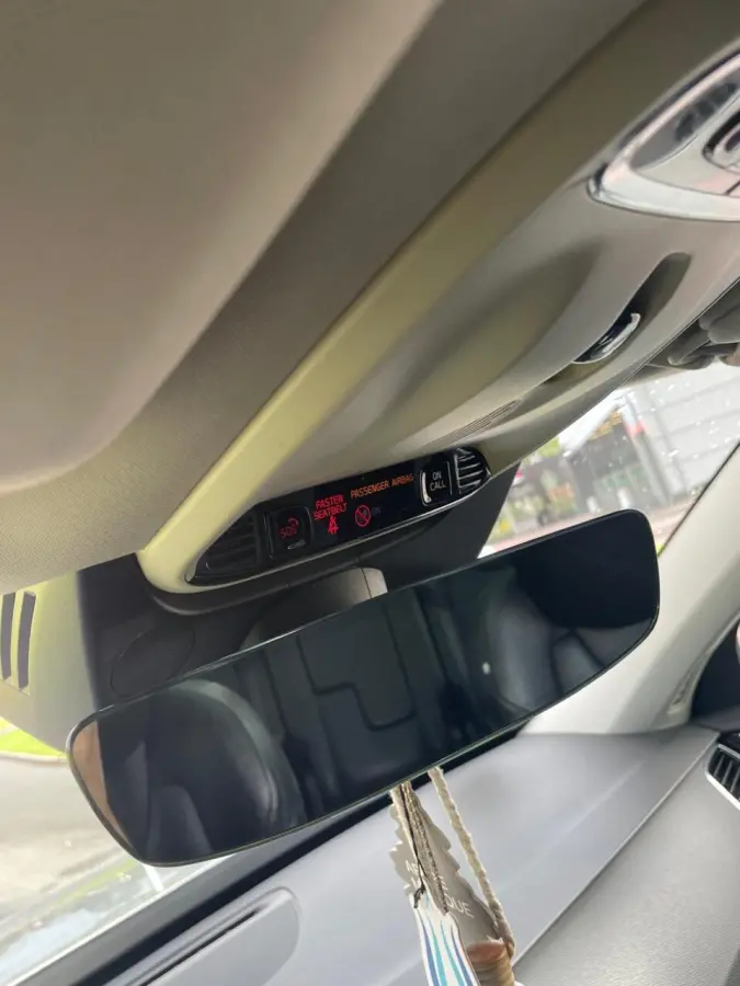 2.0 T8 Twin Engine AWD Momentum