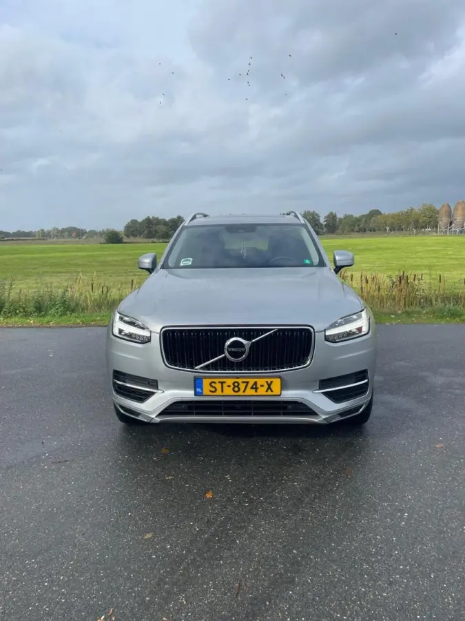 2.0 T8 Twin Engine AWD Momentum