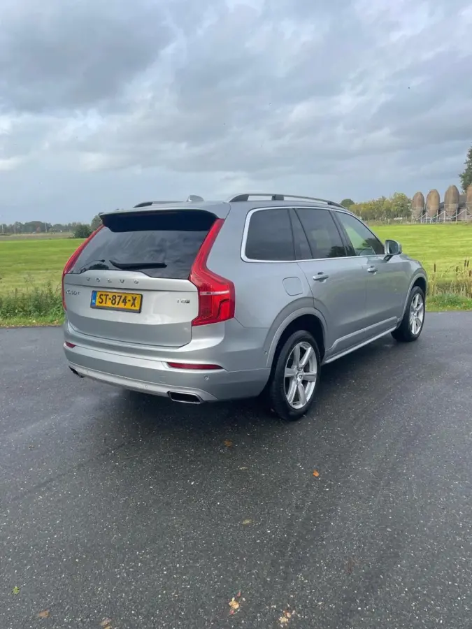 2.0 T8 Twin Engine AWD Momentum