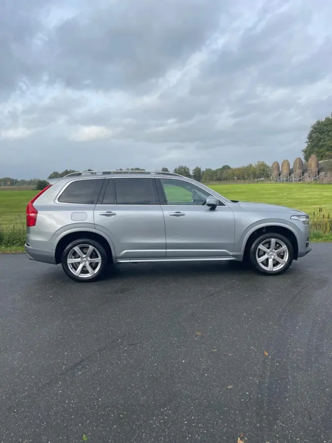 2.0 T8 Twin Engine AWD Momentum