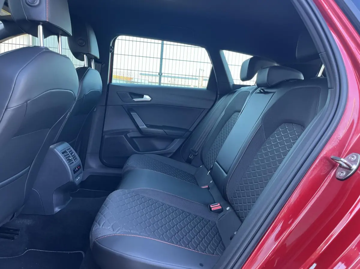 EcoTSI FR AUTOMAAT LED+EL. TREKHAAK+CARPLAY