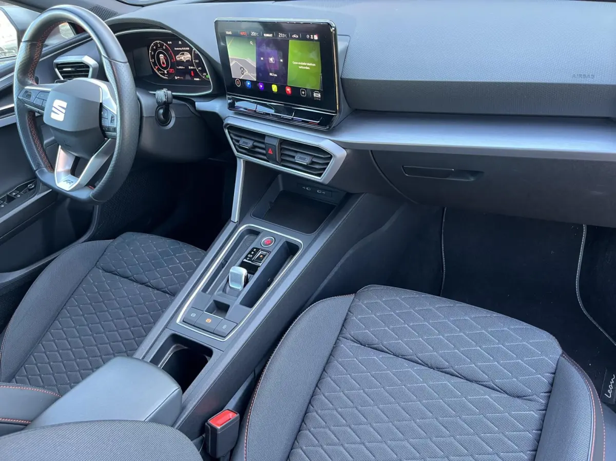 EcoTSI FR AUTOMAAT LED+EL. TREKHAAK+CARPLAY