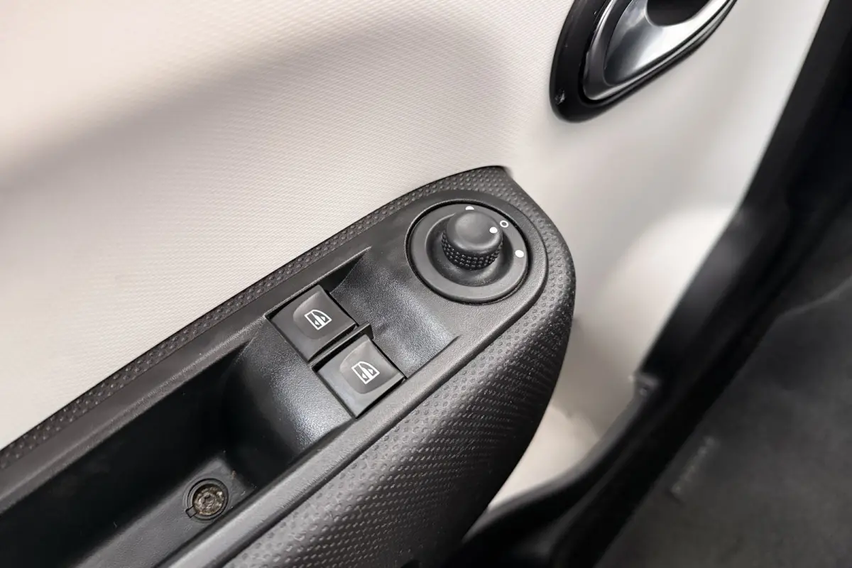 1.0 71 PK SCe Collection Cruise Control LED Bluetooth