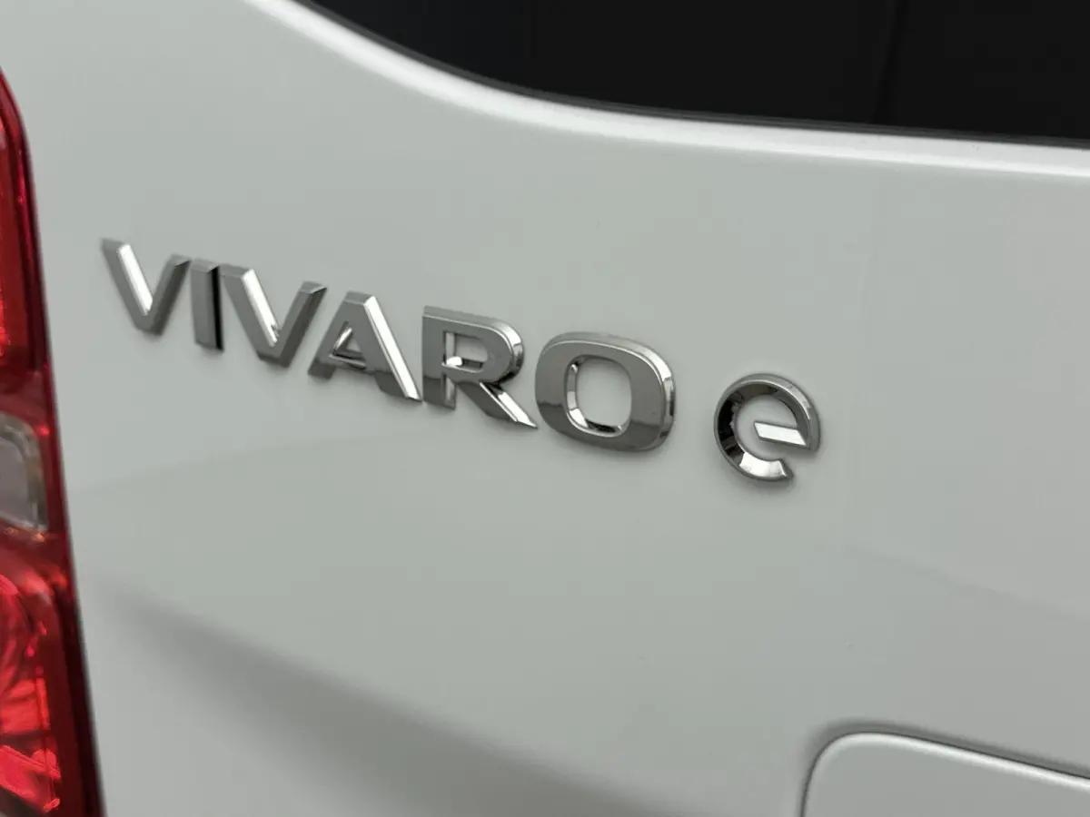 Electric L3 75 kWh | Demo deal! | 9-Zits | Snel leverbaar | Airco | Cruise control |