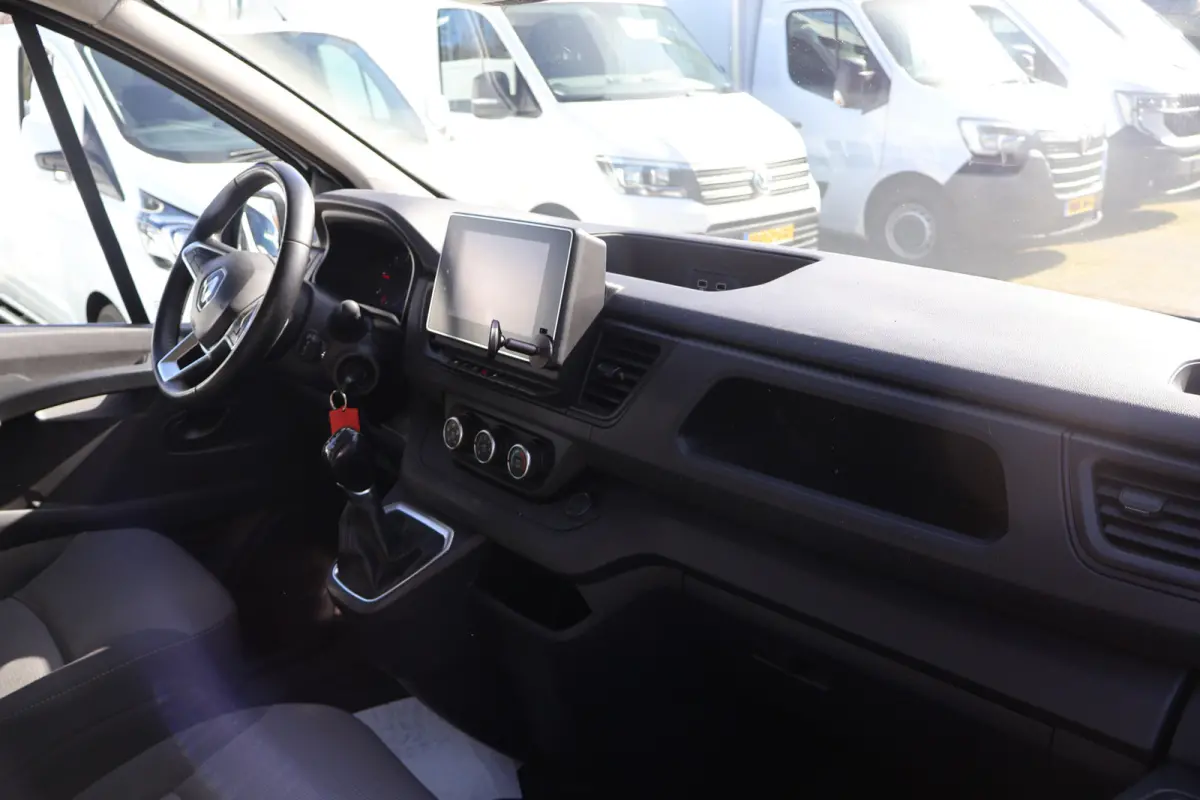 2.0 dCi 150pk L2 H1 Automaat