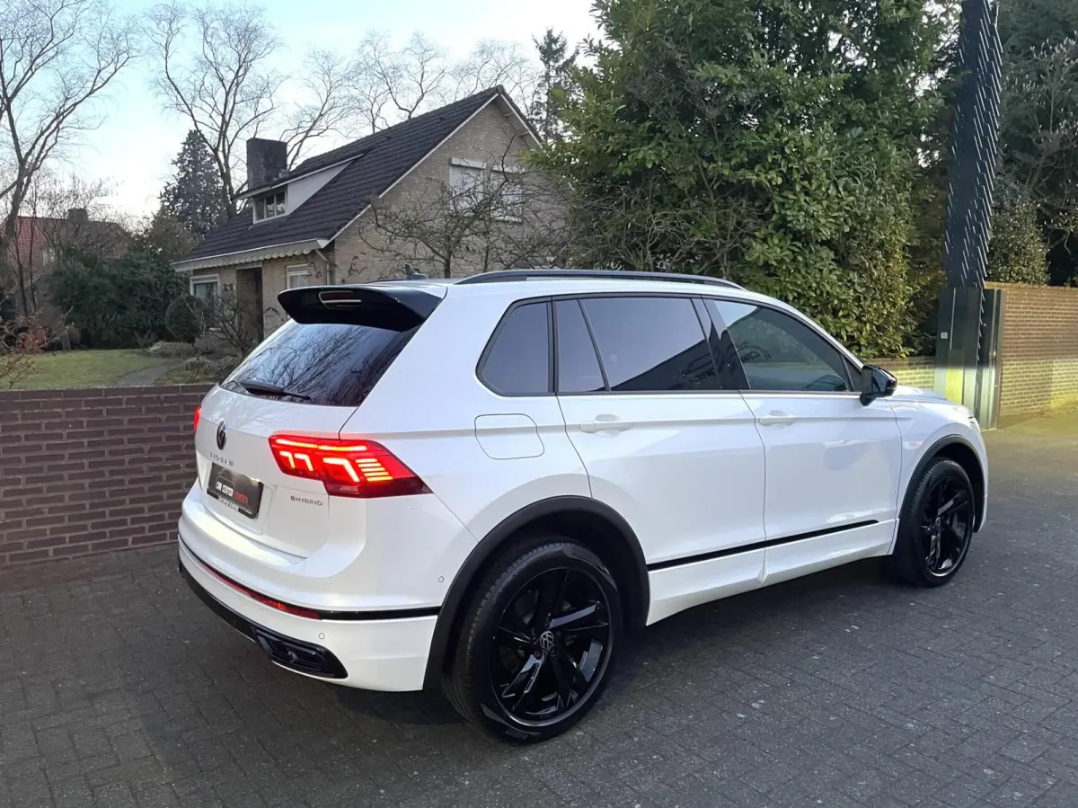 1.4 TSI eHybrid R-Line Black Style/ Cam/ Leder/ IQ LED/ Memory