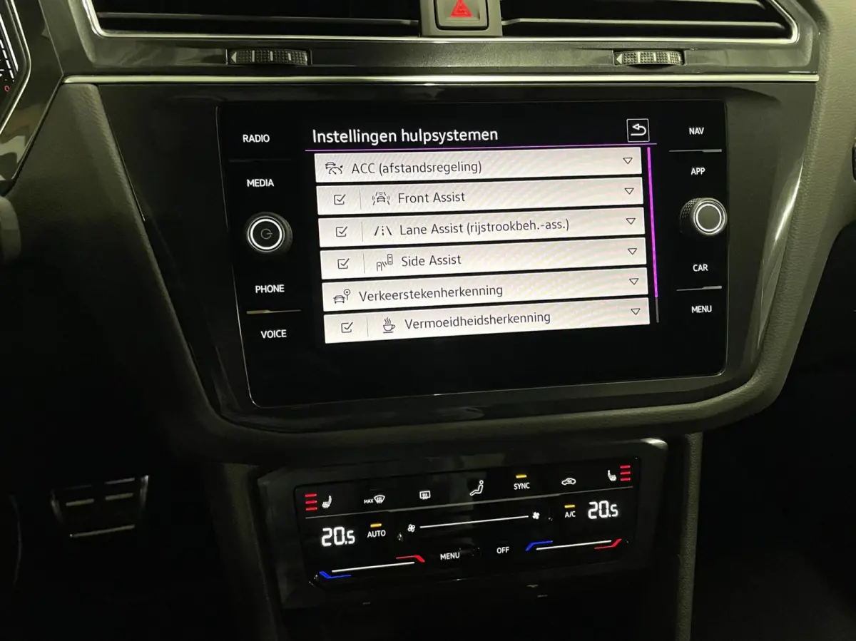 1.4 TSI eHybrid R-Line Black Style/ Cam/ Leder/ IQ LED/ Memory