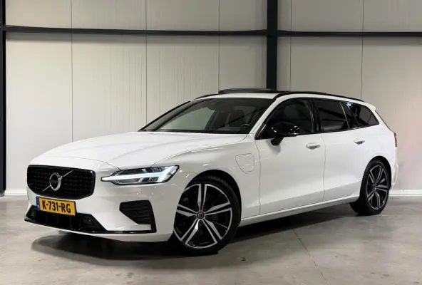 2.0 T6 Recharge AWD R-Design Pano Leer Camera NAP